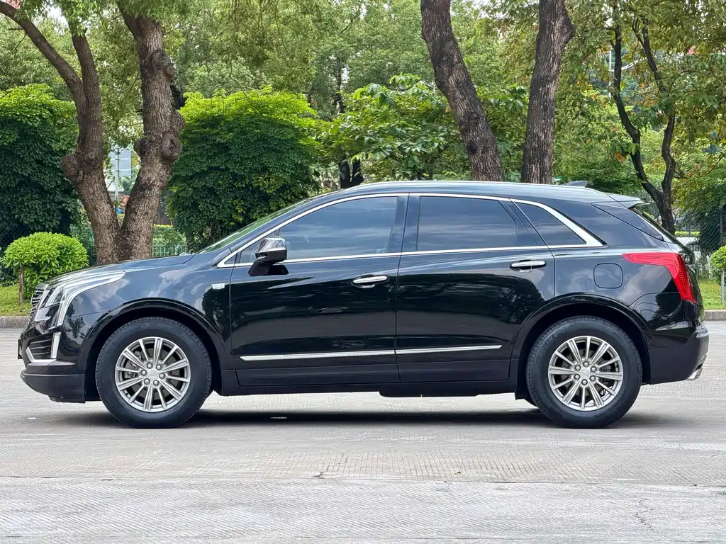 Cadillac XT5 — миниатюра 4