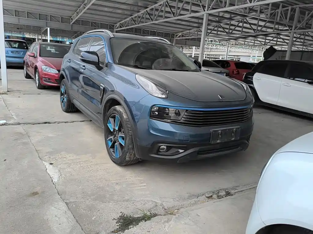 Lynk & Co 01 — миниатюра 4