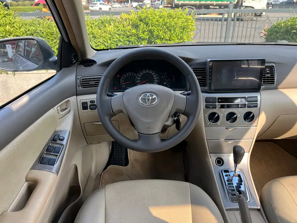 Toyota Corolla — миниатюра 10
