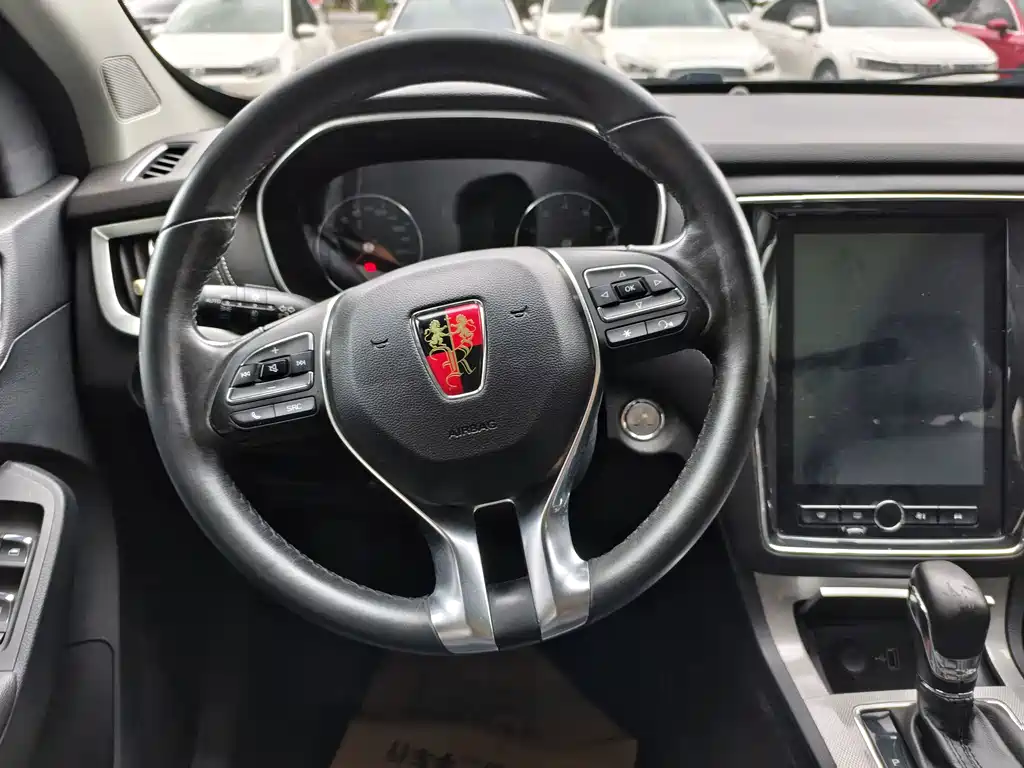 Roewe RX5 — миниатюра 10