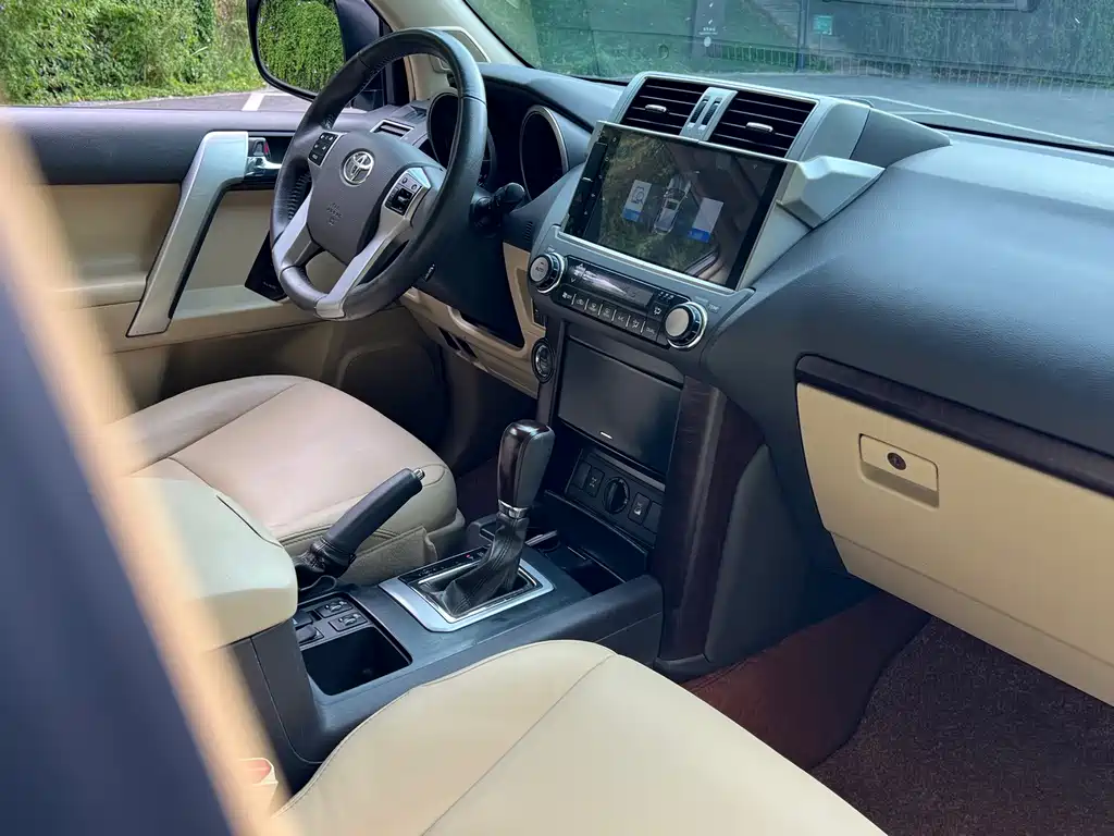 Toyota Prado — миниатюра 8