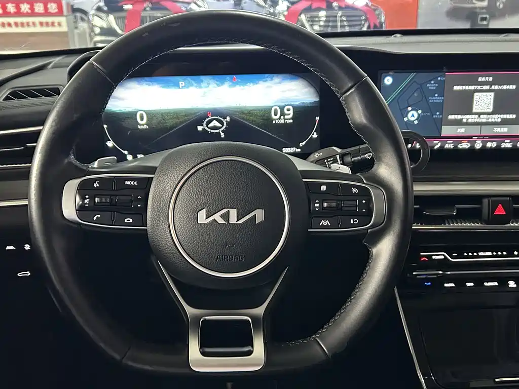 Kia K5 — миниатюра 7