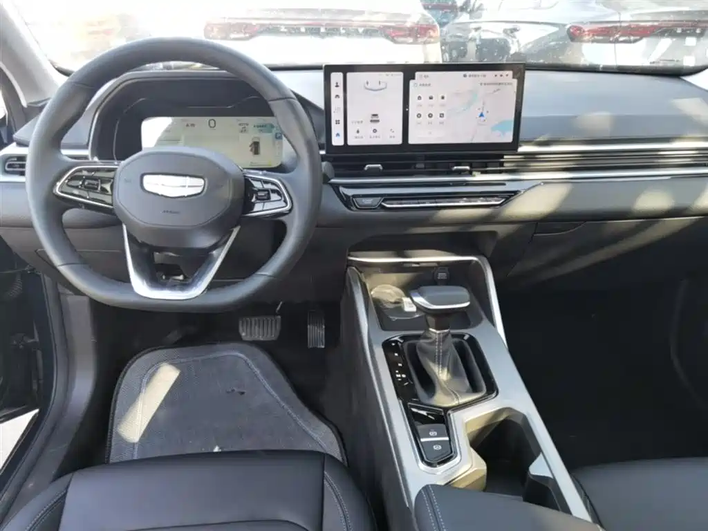 Geely Emgrand 2026 400 1.5L CVT