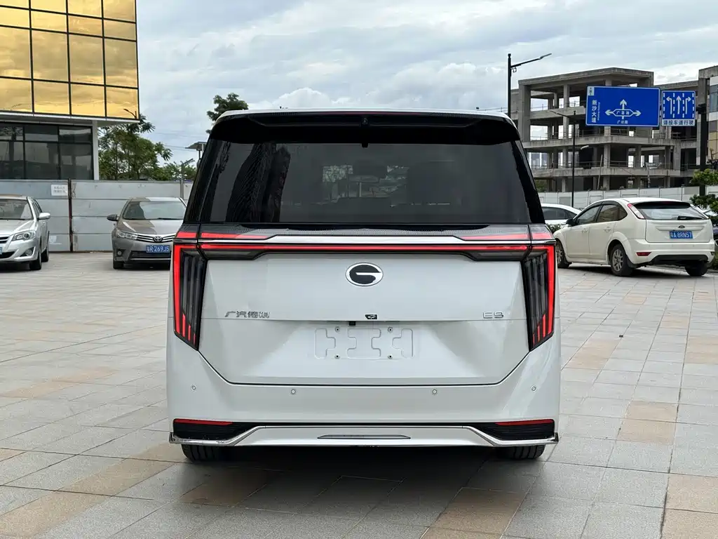 GAC TRUMPCHI E9
