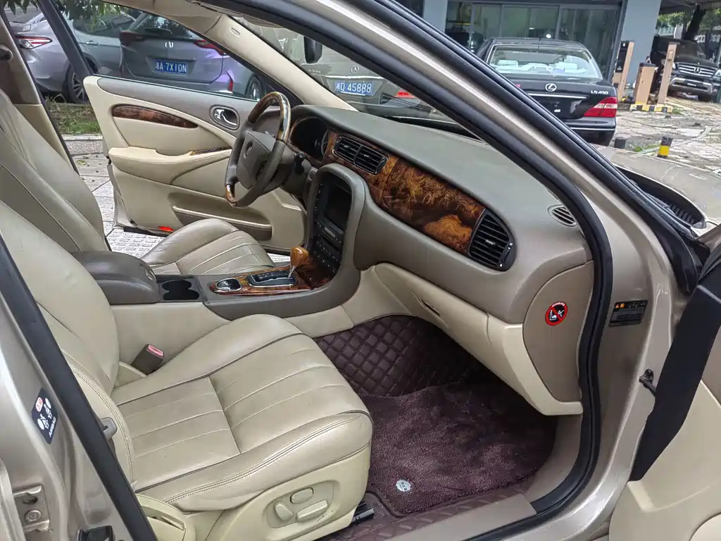 Jaguar S-TYPE — миниатюра 10