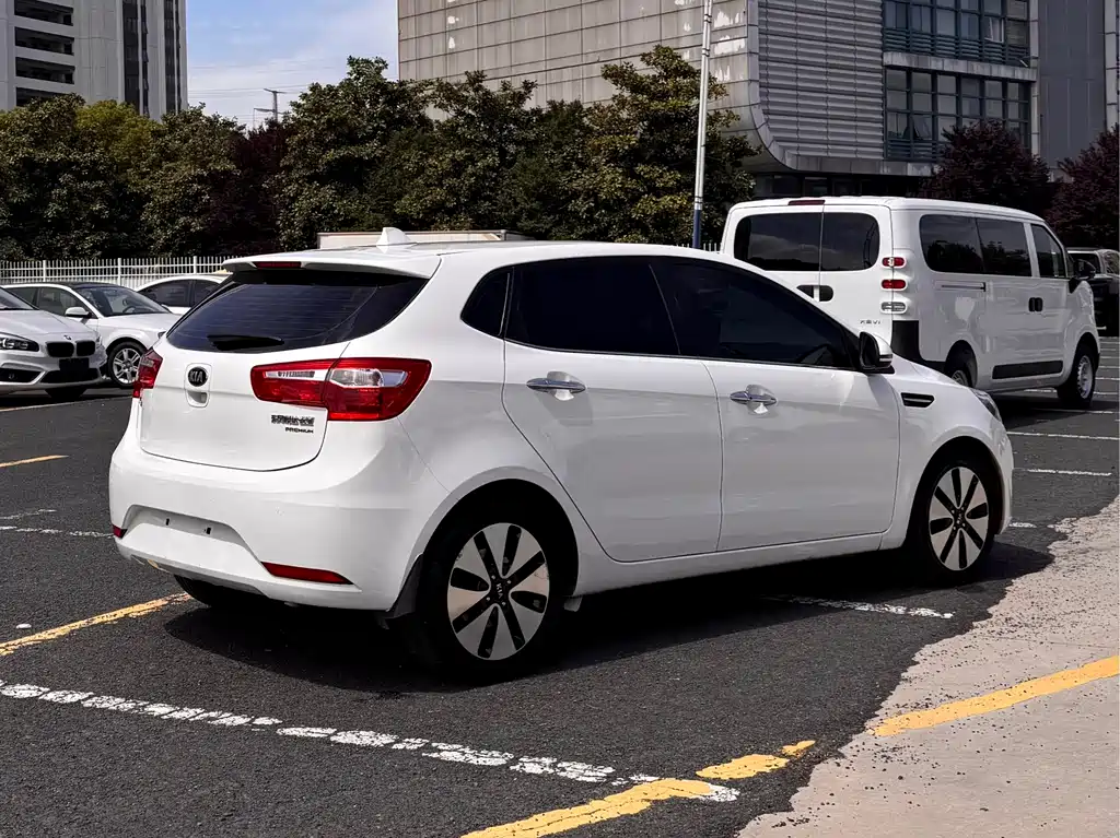Kia K2 2015 1.6L AT Premium