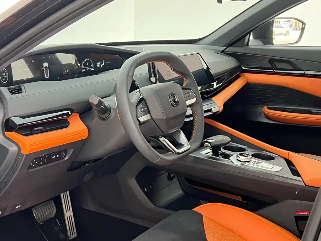 Changan UNI-V — миниатюра 4