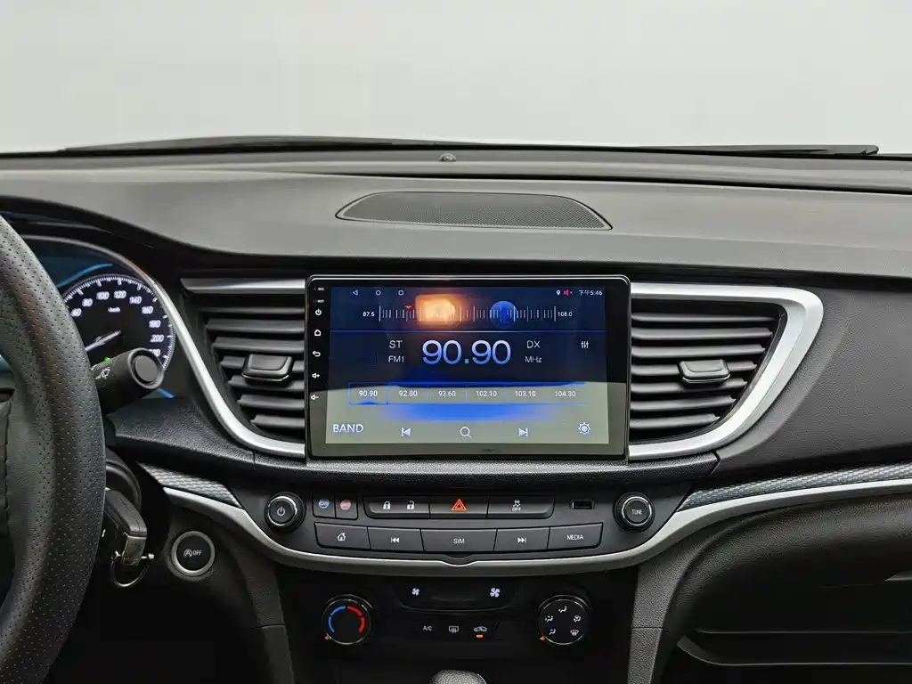 Buick Excelle — миниатюра 12