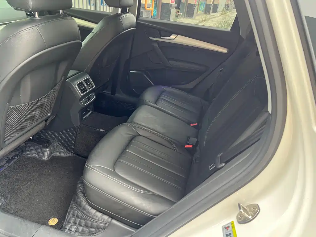 Audi Q5L — миниатюра 7