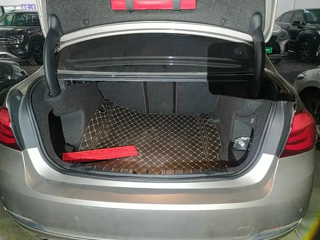 BMW 3 Series — миниатюра 15