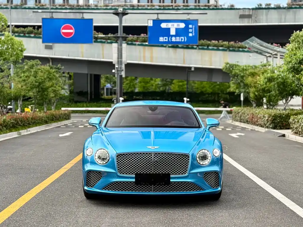 Bentley Continental 2023