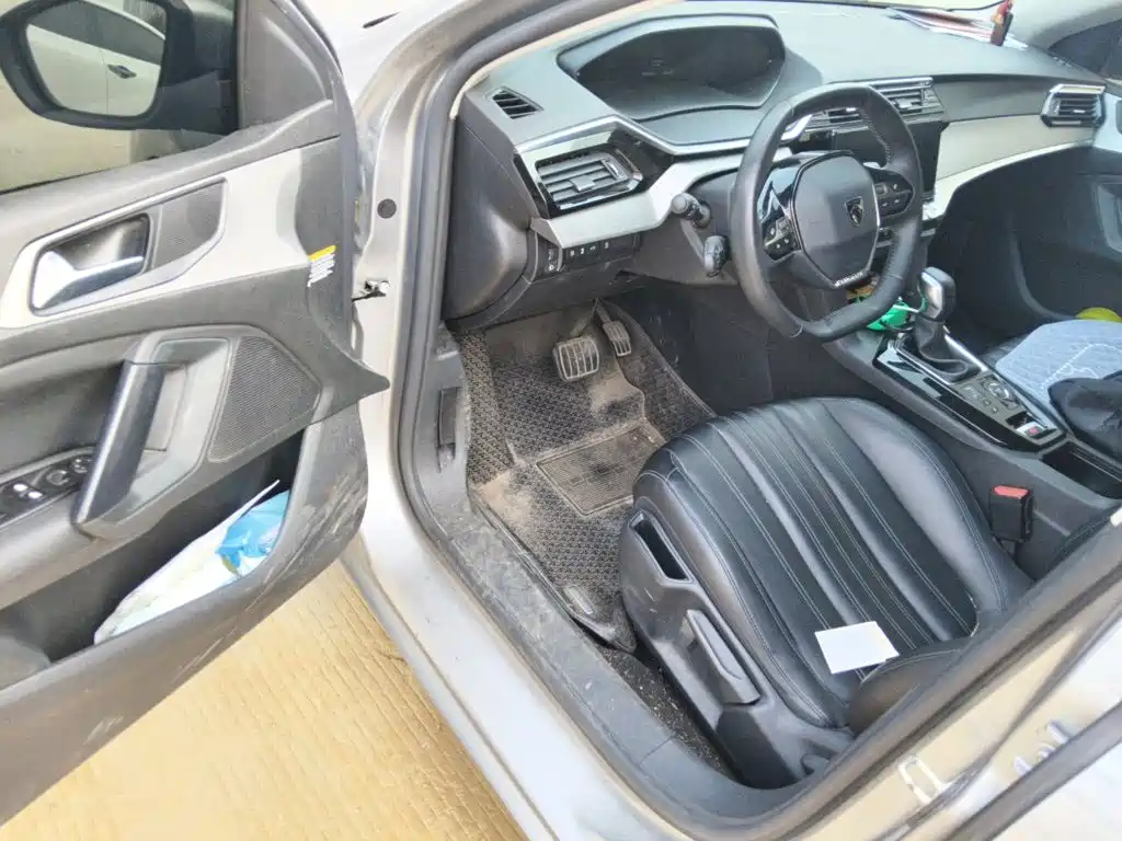 Peugeot 408 — миниатюра 17