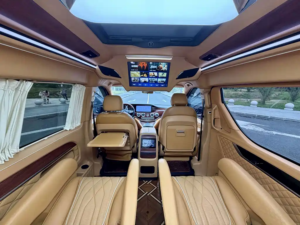 Mercedes-Benz Vito — миниатюра 11
