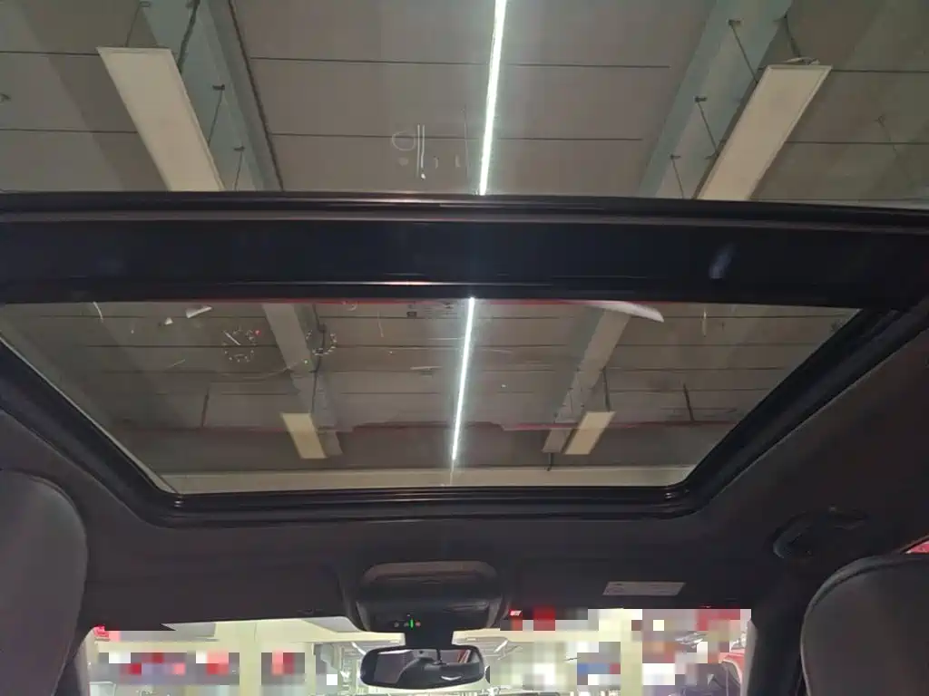 Cadillac XT4 — миниатюра 18