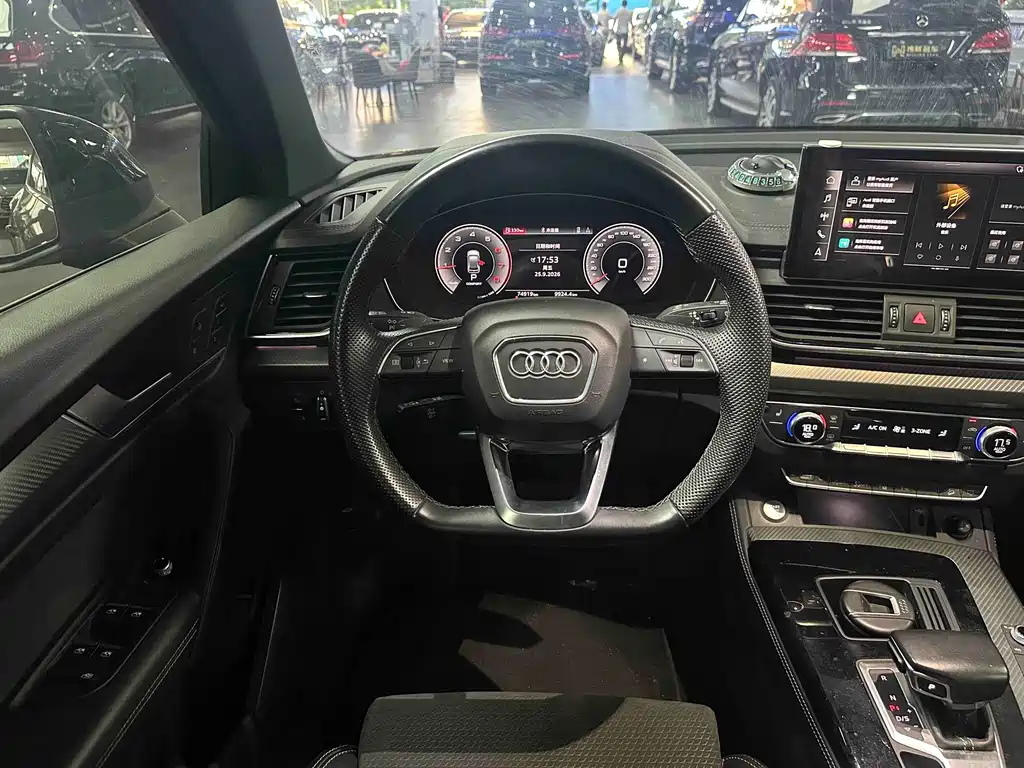 Audi Q5L Sportback — миниатюра 18
