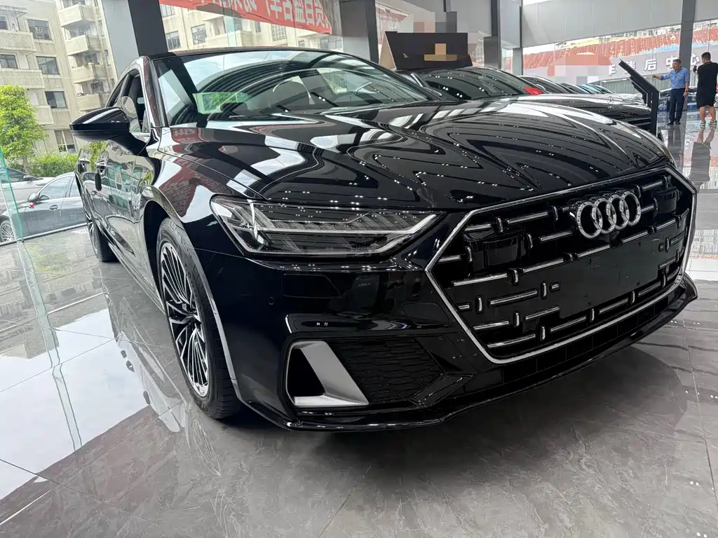 Audi A7L 2025 45 TFSI Luxury
