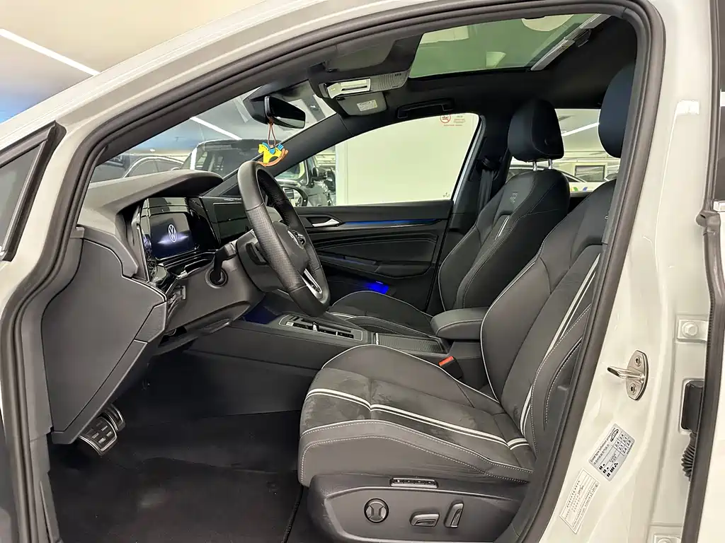 Volkswagen Golf — миниатюра 9