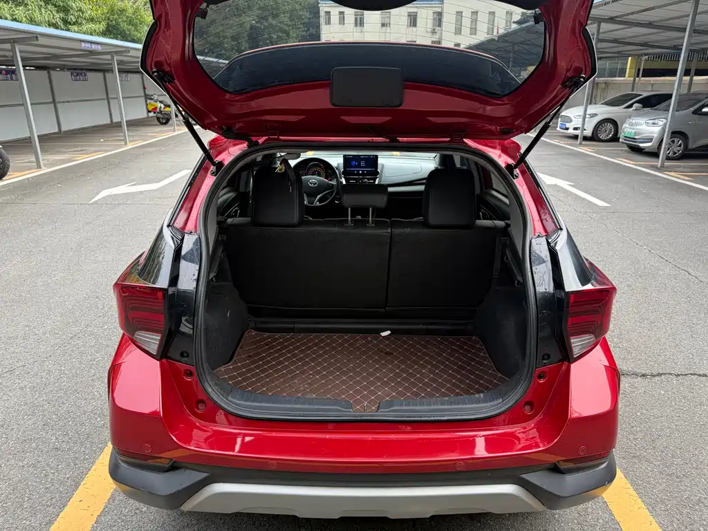 TOYOTA YARIS L ZHIXUAN