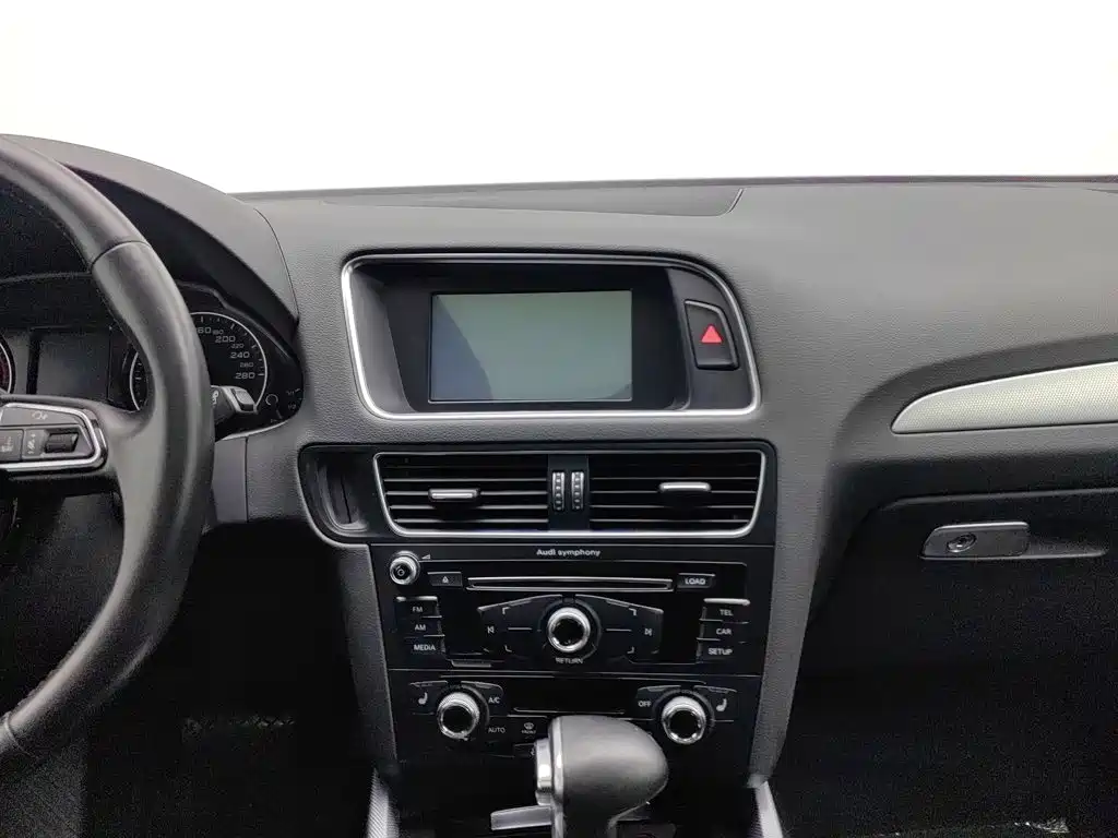 Audi Q5 — миниатюра 12