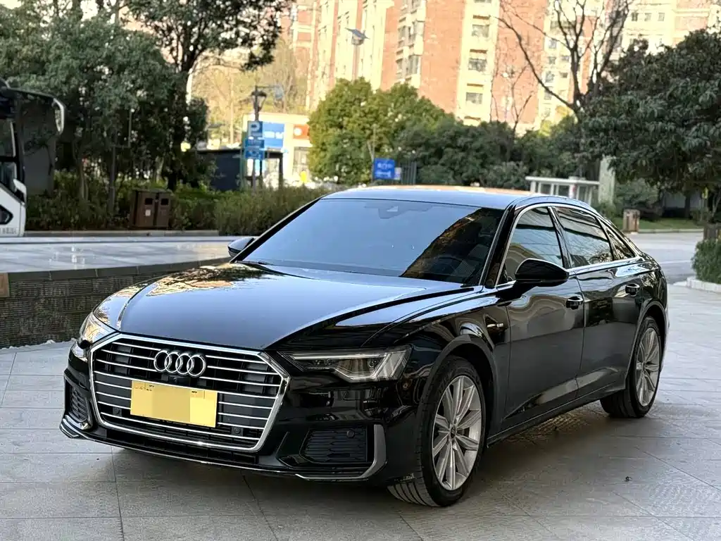 Audi A6L 2022