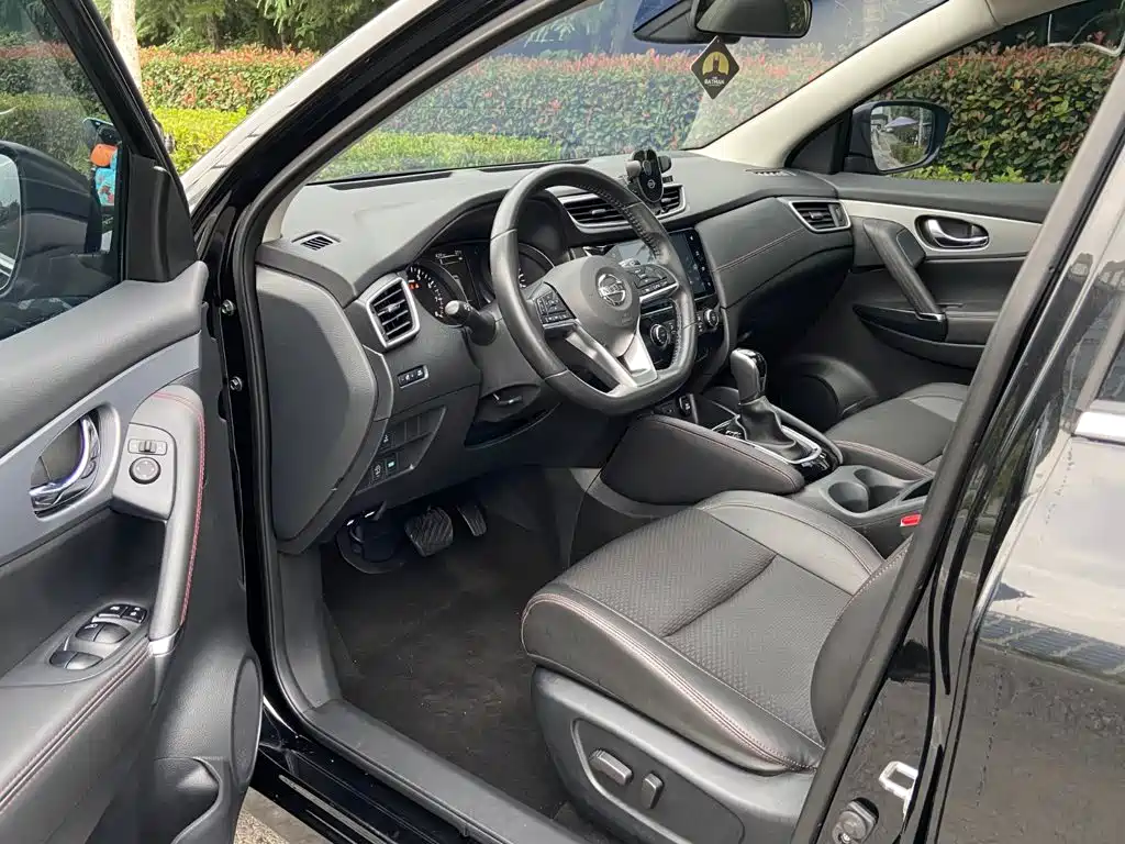 Nissan Qashqai — миниатюра 4