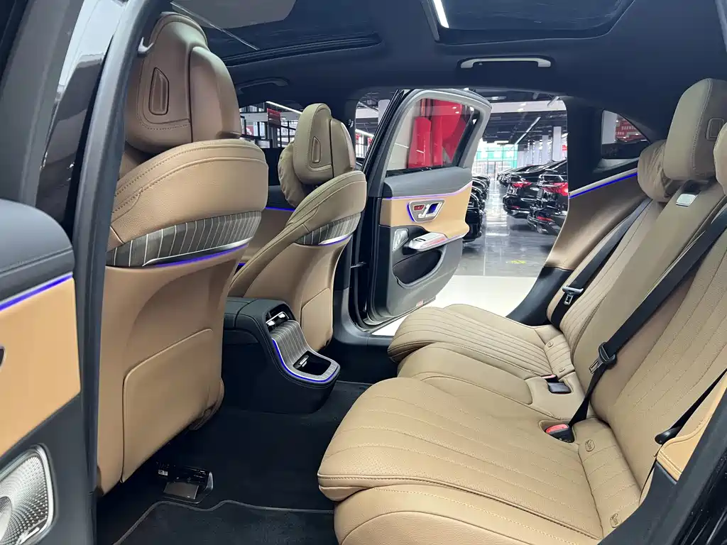 Mercedes-Benz E-Class E 2026 E 300 L Luxury