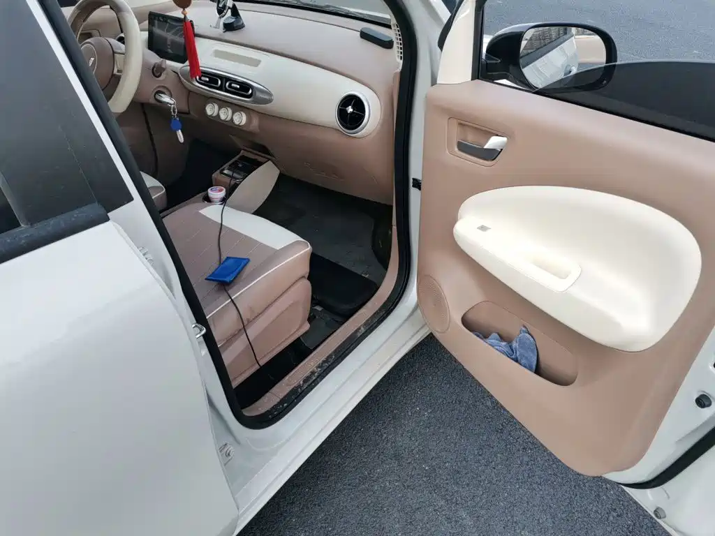 Wuling MINIEV — миниатюра 19