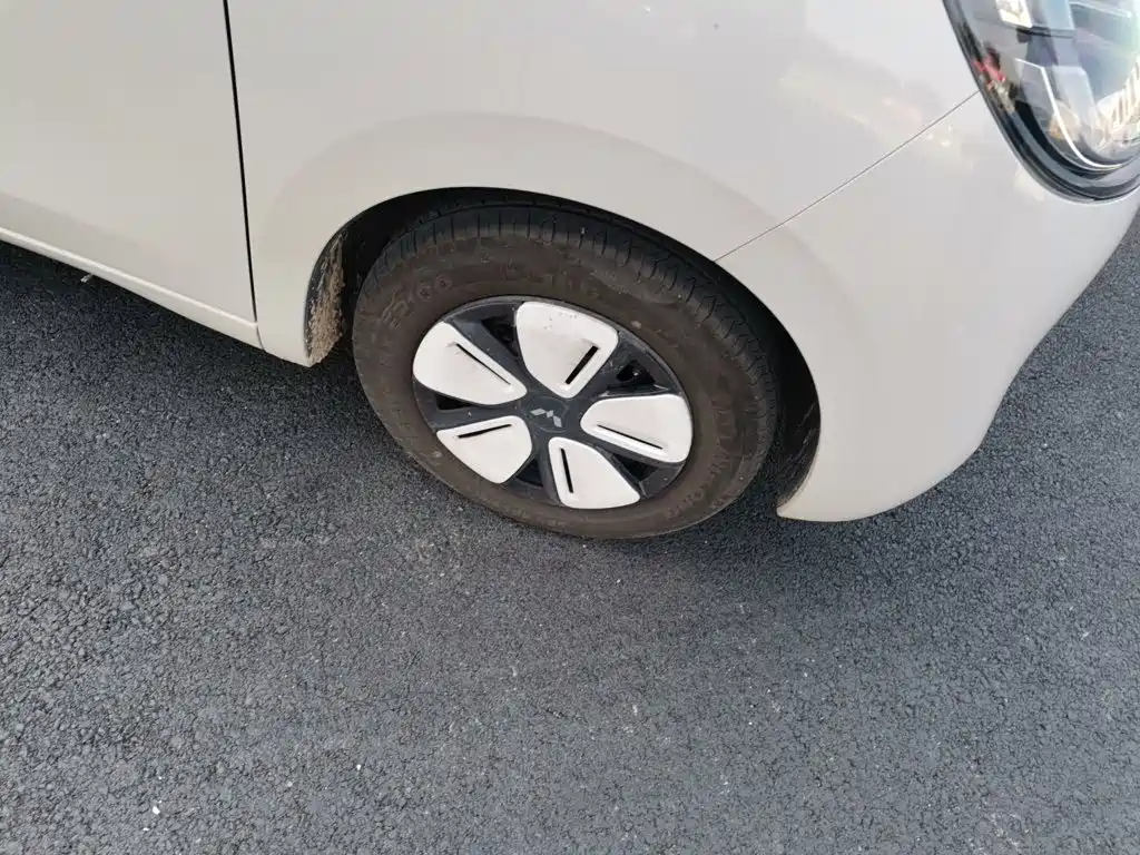 Wuling MINIEV — миниатюра 25