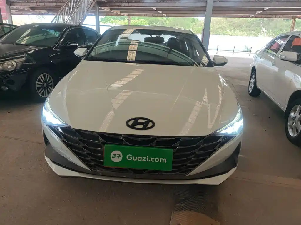 Hyundai Elantra 2021 1.5L CVT GLX Elite