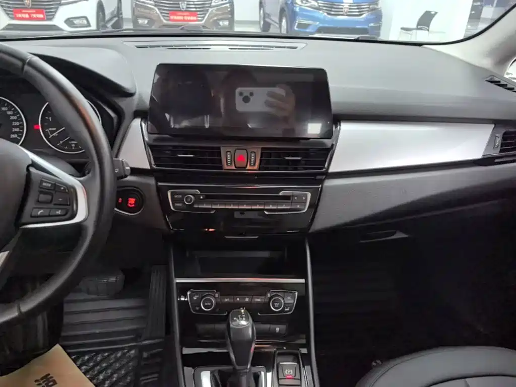 BMW 2 Series Active Tourer (Import) — миниатюра 13