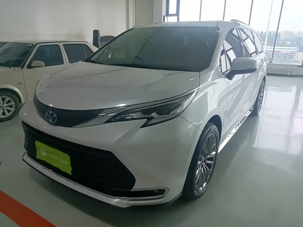 Toyota Sienna 2023 2.5L Comfort