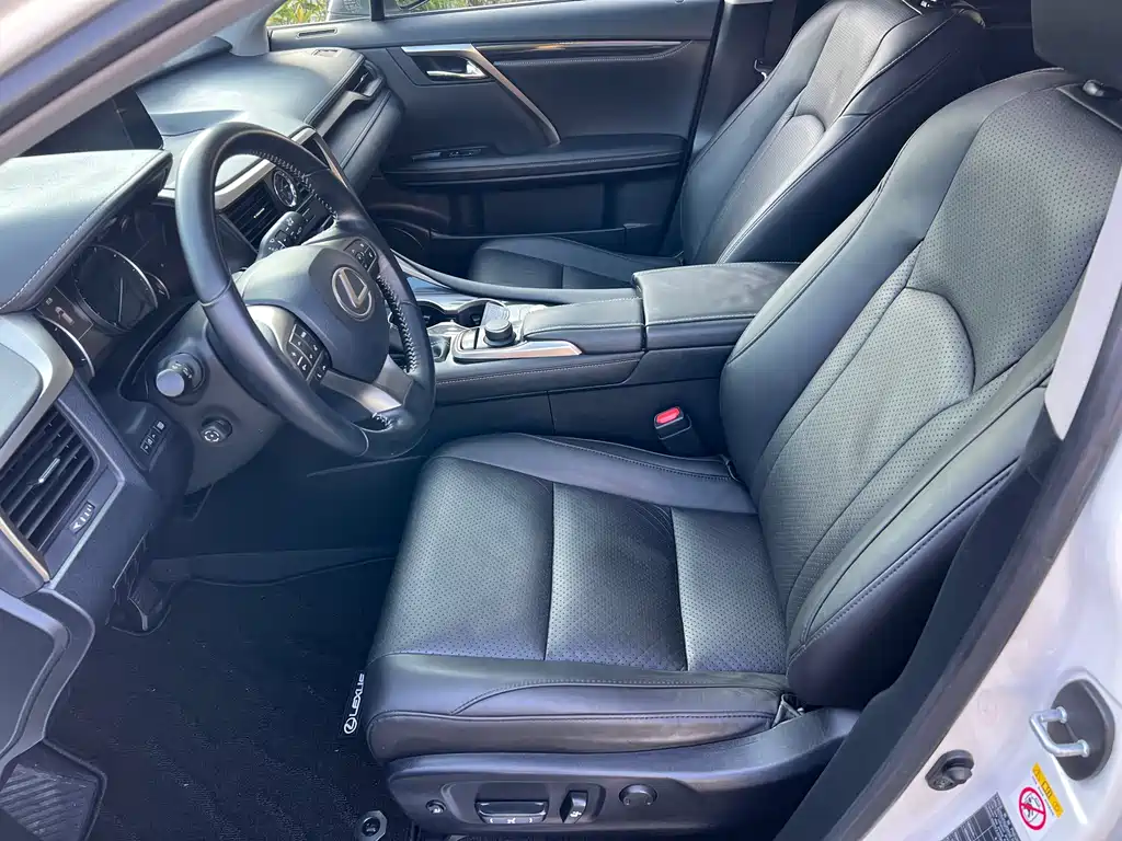 Lexus RX — миниатюра 5