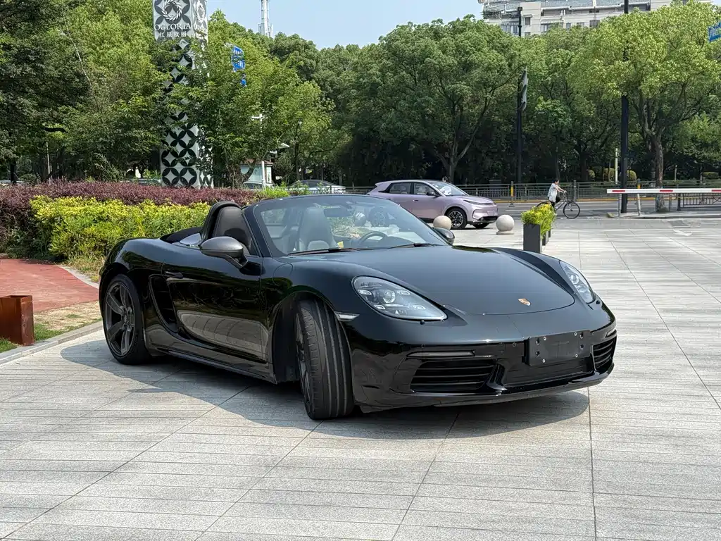 Porsche 718 2019 Boxster T 2.0T