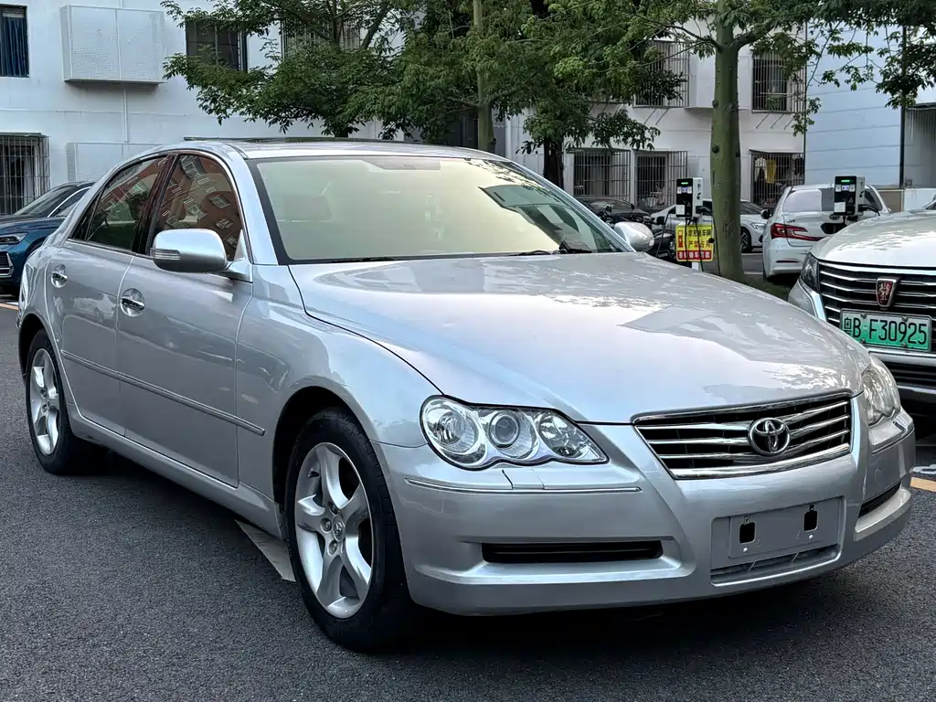 Toyota Reiz — миниатюра 2