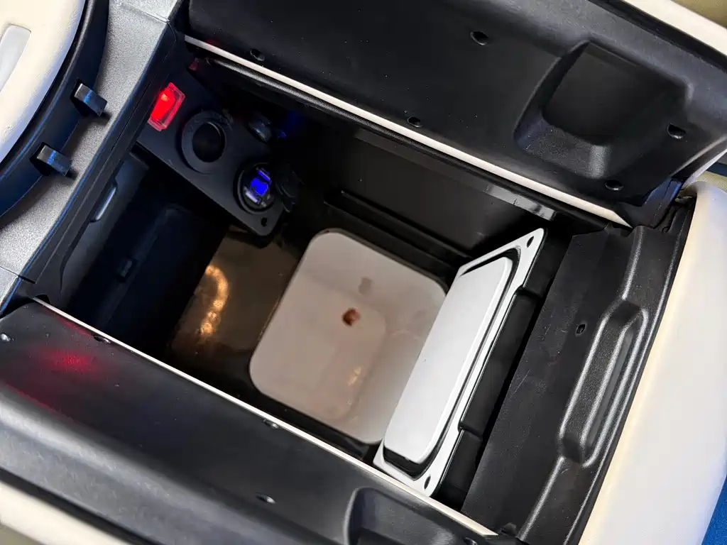 MERCEDES-BENZ V CLASS