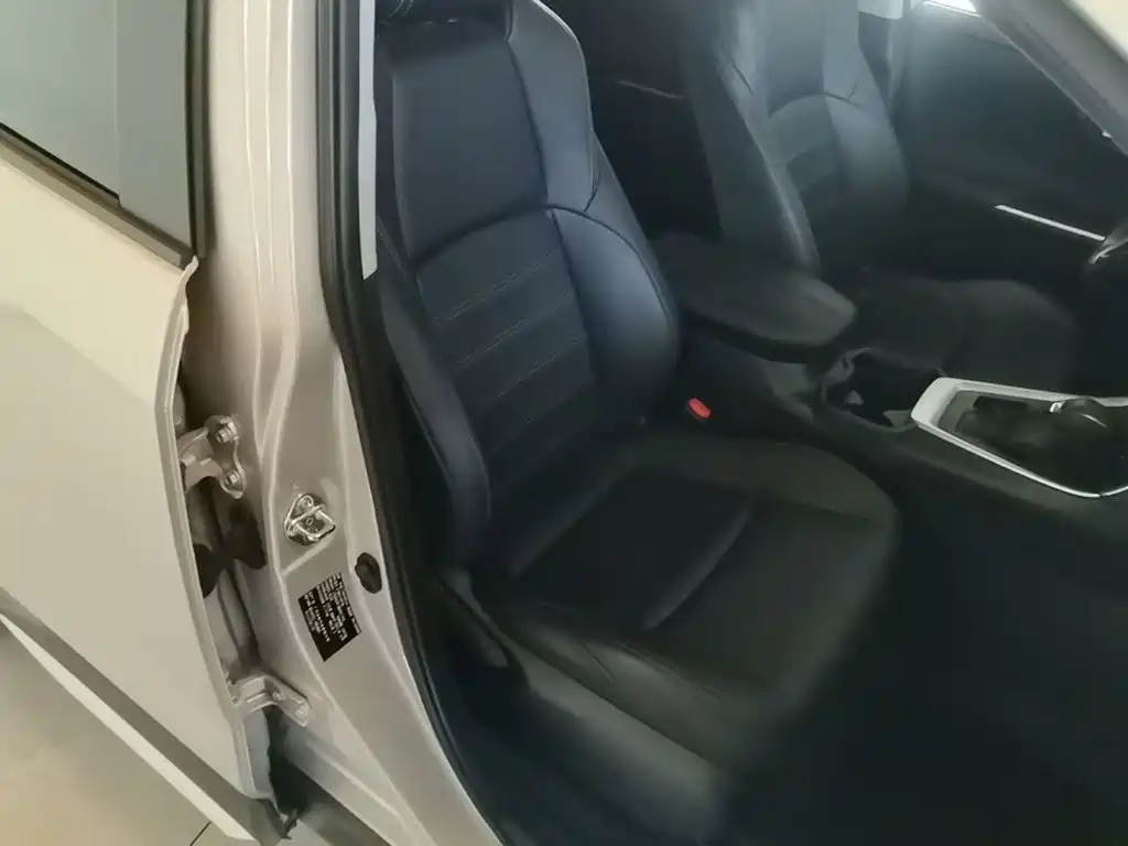 Toyota Wildlander — миниатюра 25