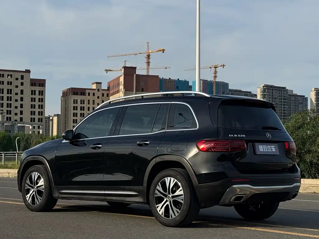 Mercedes-Benz GLB 2024 GLB 220