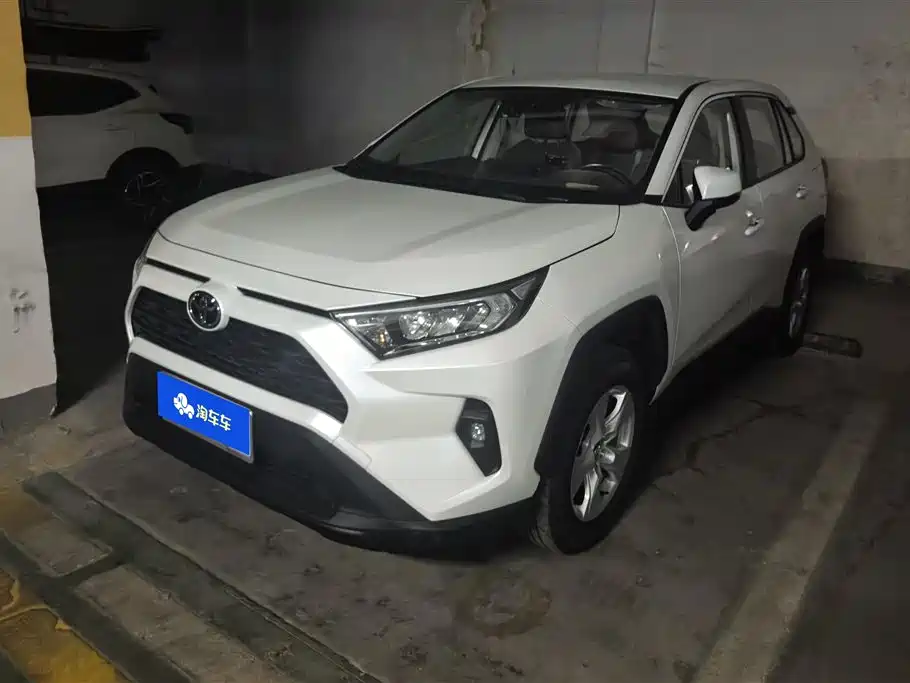 Toyota RAV4 2025