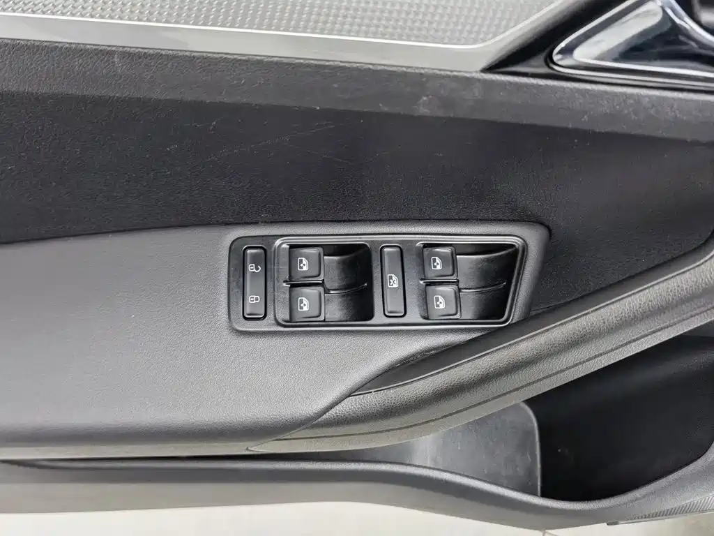 Jetta VA3 — миниатюра 9
