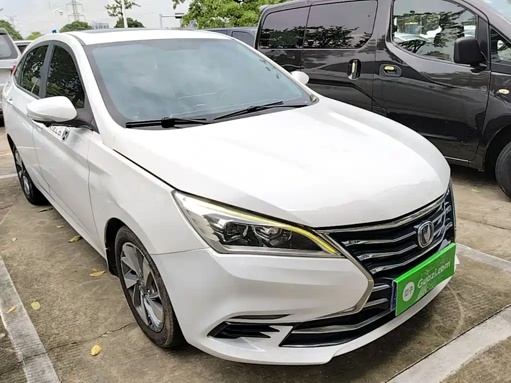 Changan Eado DT — миниатюра 4