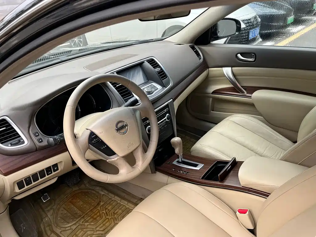 Nissan Altima 2010 2.0L XL