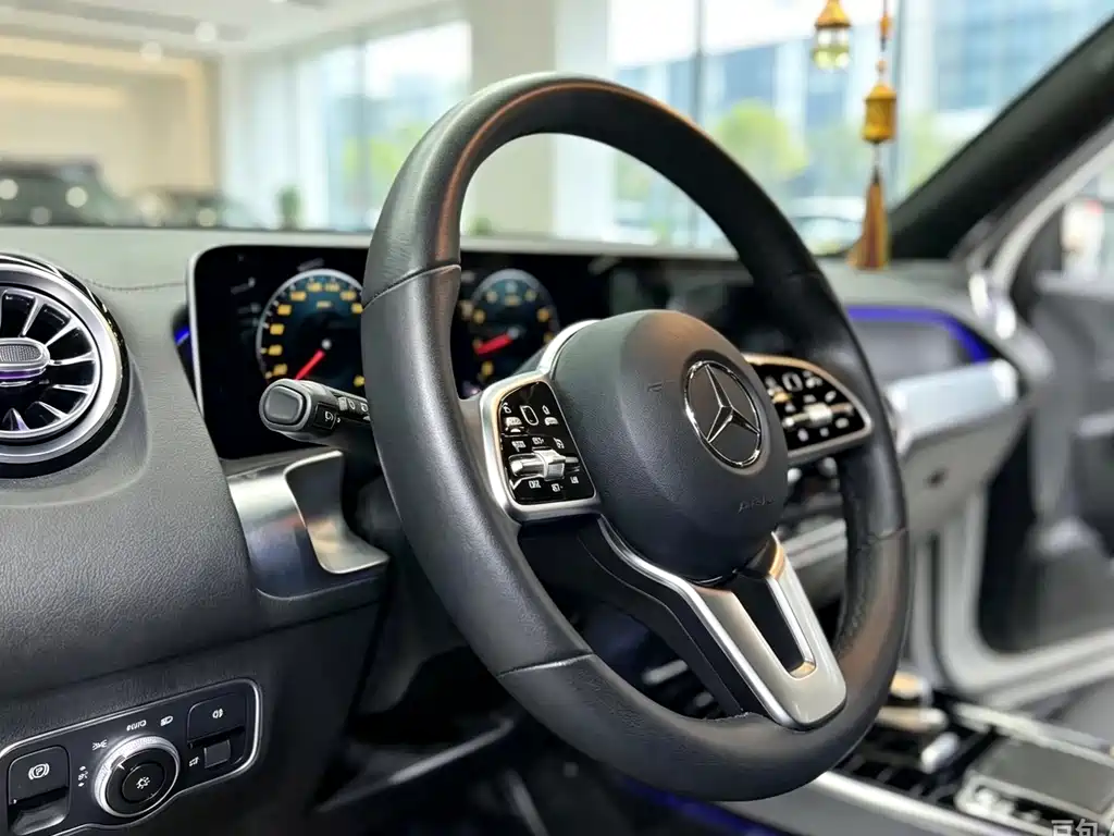Mercedes-Benz GLB — миниатюра 6