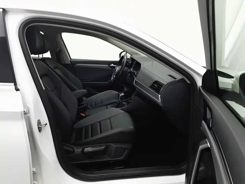 Volkswagen Sagitar — миниатюра 23