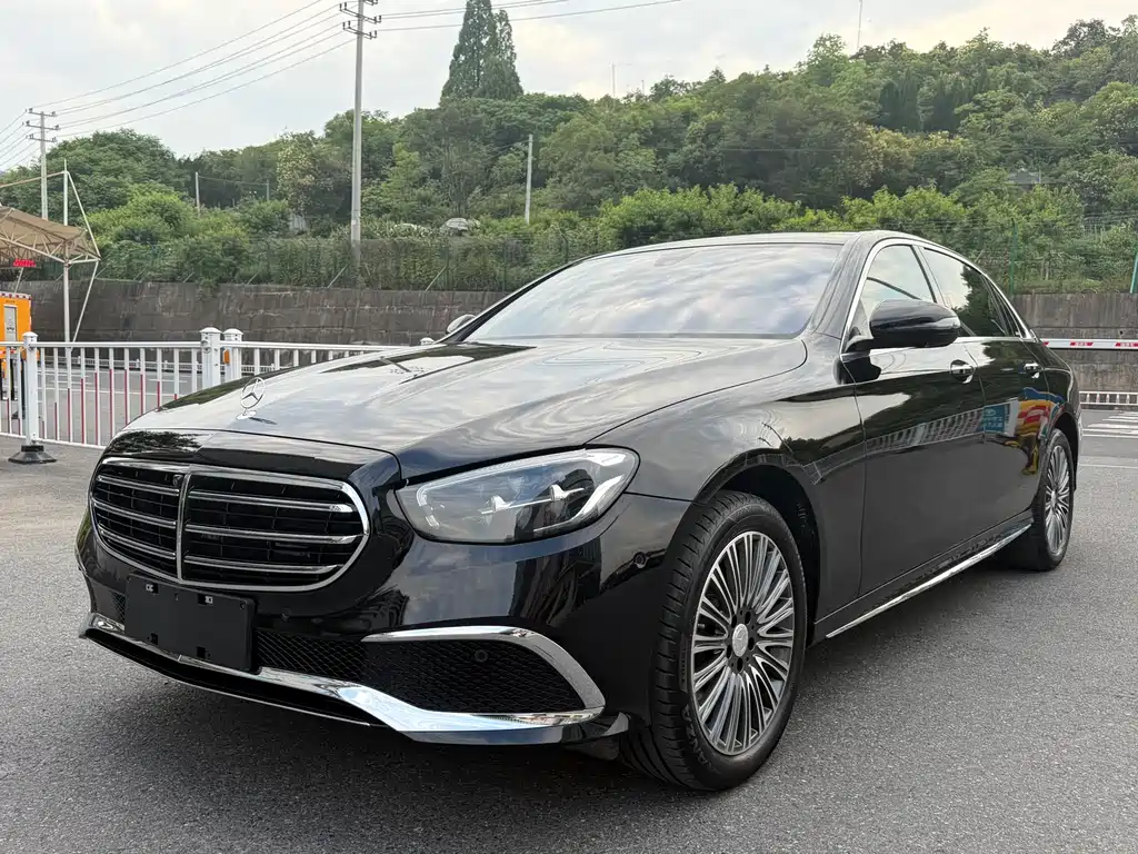 Mercedes-Benz E-Class 2024 E 300 L Fashion Sport Type