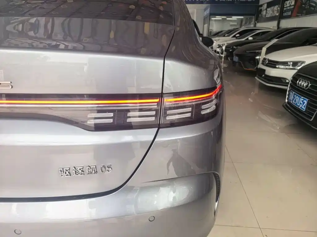 BYD Destroyer 05 2023 Champion DM-i 55KM Luxury