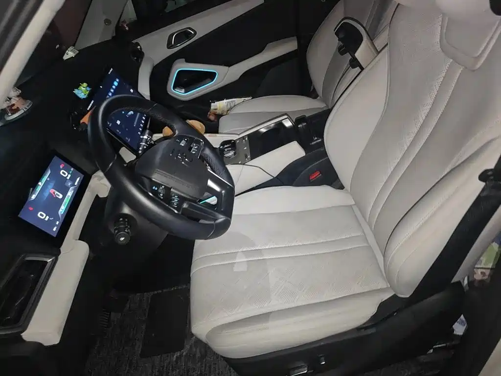 BYD Yuan UP — миниатюра 12