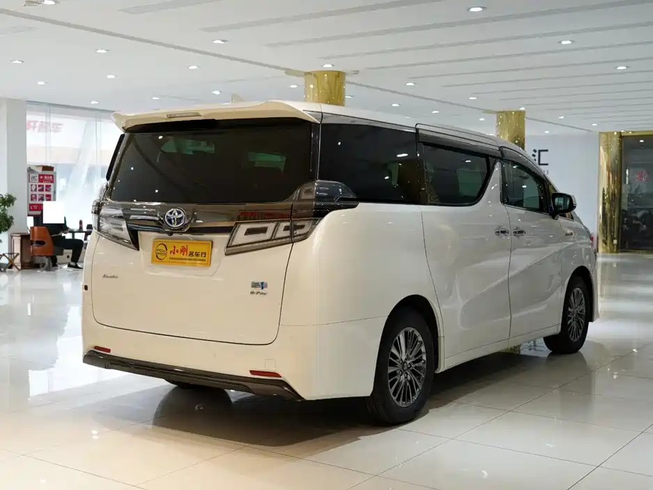 Toyota Vellfire — миниатюра 21