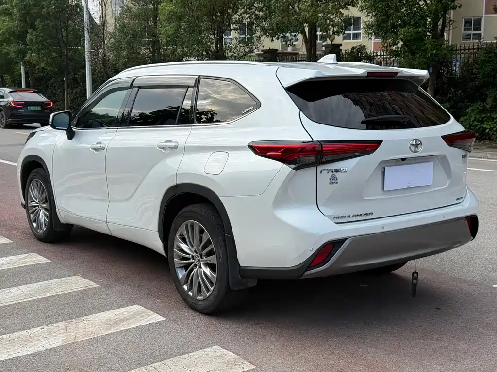 Toyota Highlander — миниатюра 6