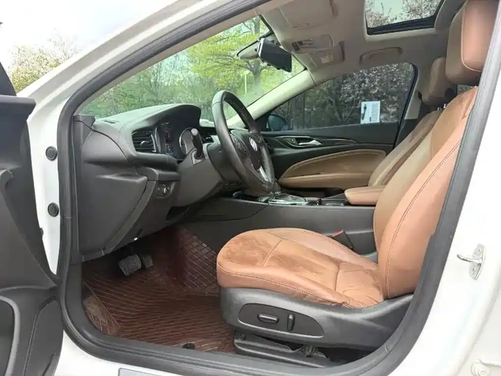 Buick Regal — миниатюра 5