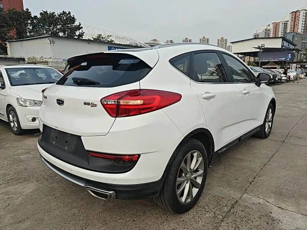 Geely Emgrand GS — миниатюра 7